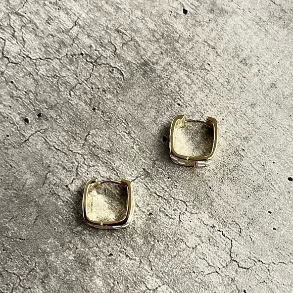 checker thick mini gold hoop earrings grunge - Picture 3 of 9